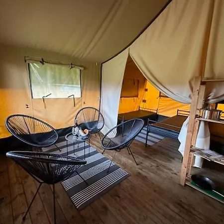 Οργανωμένο κάμπινγκ De La Vallee