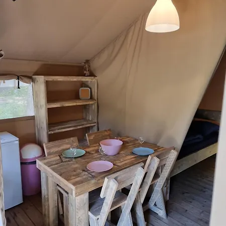 Οργανωμένο κάμπινγκ De La Vallee